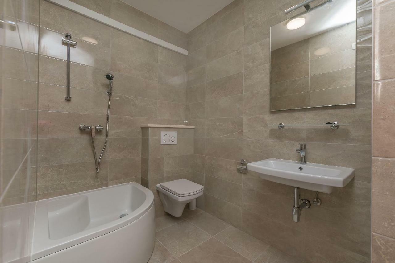 Apartments Danolic 2 ピサック エクステリア 写真